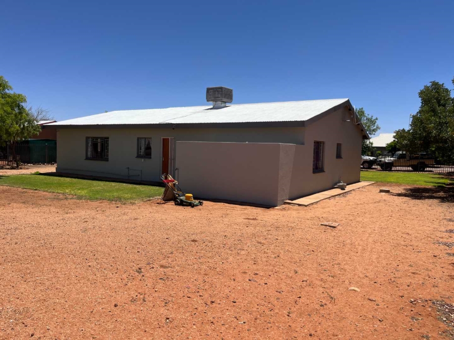 3 Bedroom Property for Sale in Keidebees Northern Cape